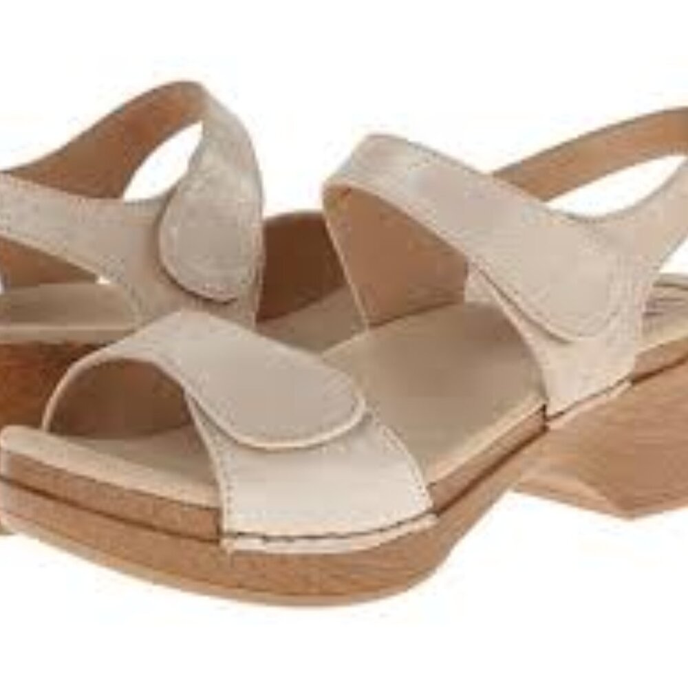 Dansko Women's Beige Sonnet Leather Block Heel Slingback Sandal Size 7